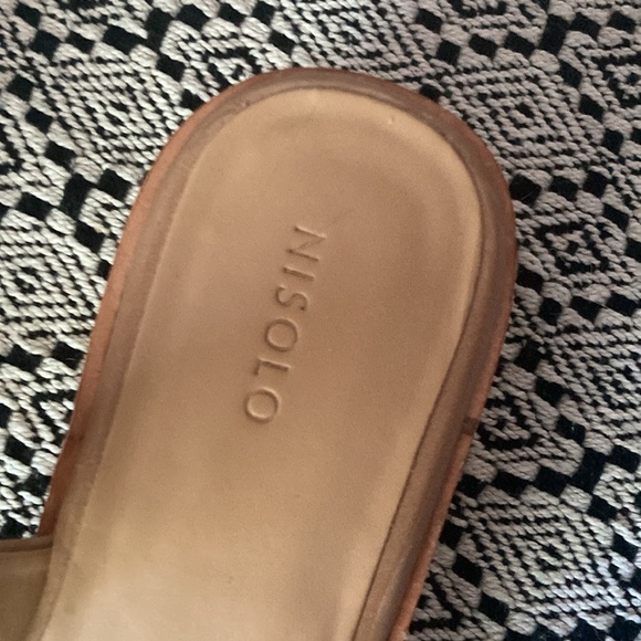 Nisolo Ellie All Day Clog in Almond - Picture 3 of 6